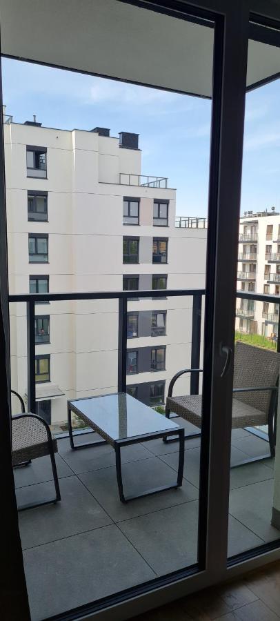 Airport Apartment Varsovie Extérieur photo